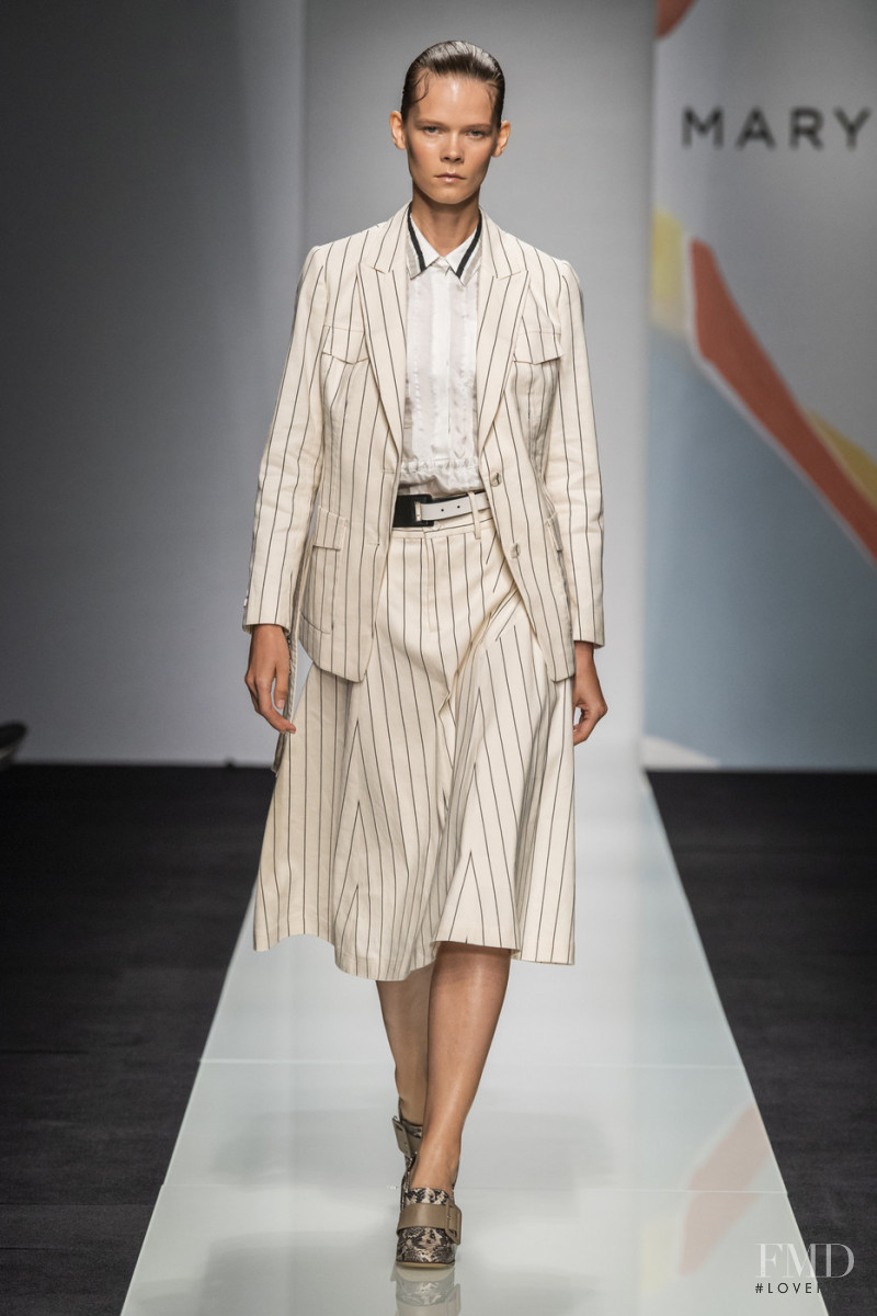 Irina Kravchenko featured in  the Maryling fashion show for Spring/Summer 2020