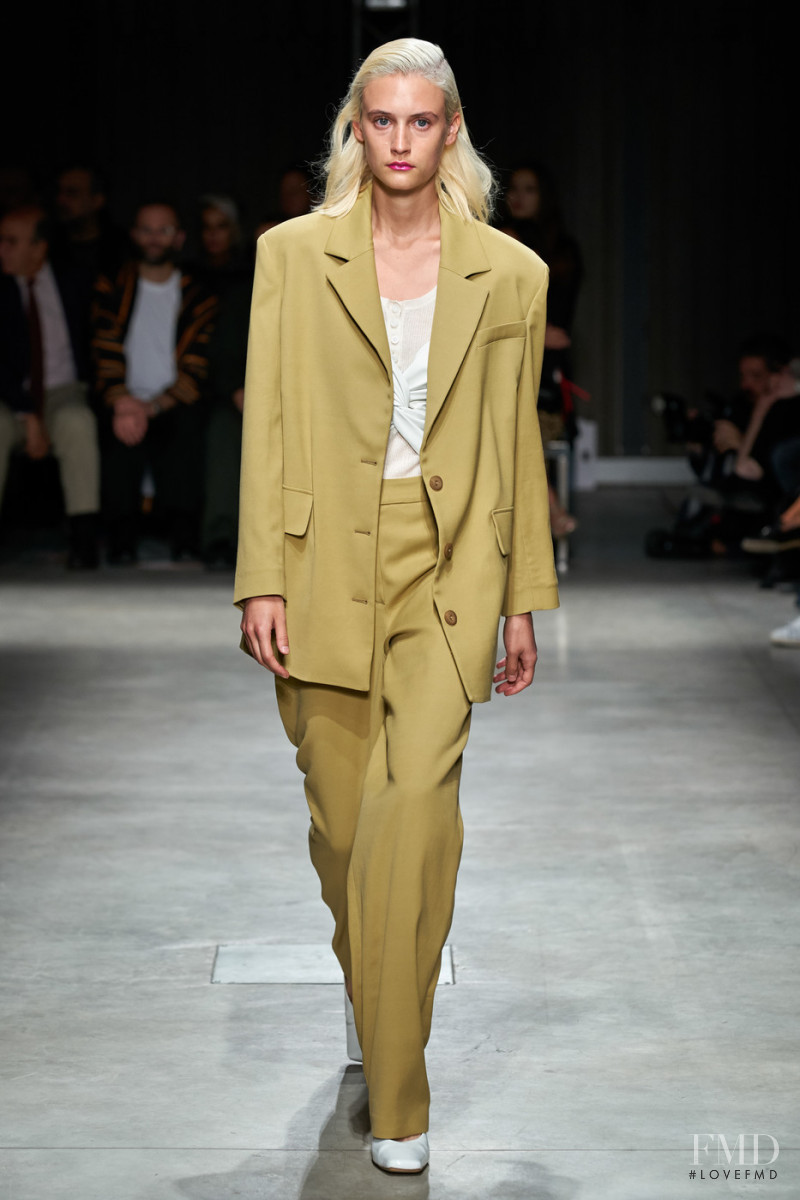 DROMe fashion show for Spring/Summer 2020