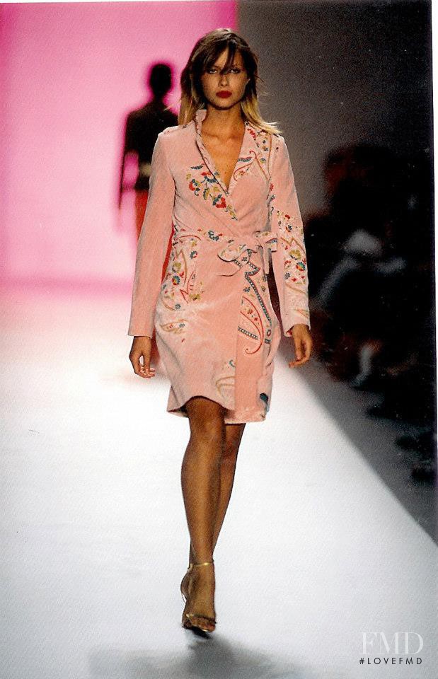 Ana Claudia Michels featured in  the Matthew Williamson fashion show for Autumn/Winter 2002