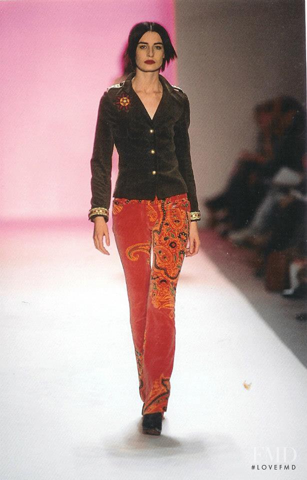 Erin O%Connor featured in  the Matthew Williamson fashion show for Autumn/Winter 2002
