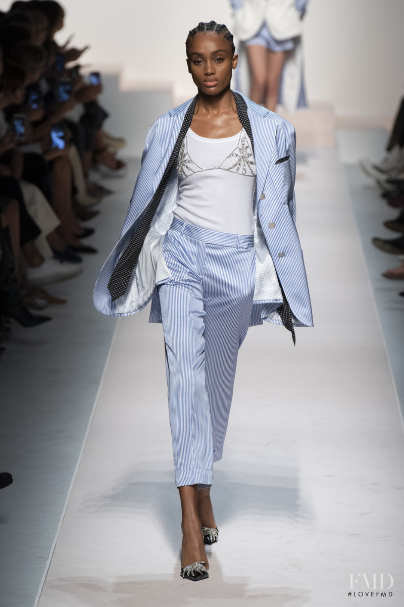 Brit Knight featured in  the Ermanno Scervino fashion show for Spring/Summer 2020