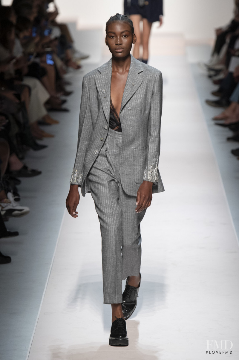 Leslye Houenou De Dravo featured in  the Ermanno Scervino fashion show for Spring/Summer 2020