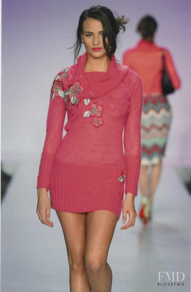 Fernanda Tavares featured in  the Matthew Williamson fashion show for Autumn/Winter 2003