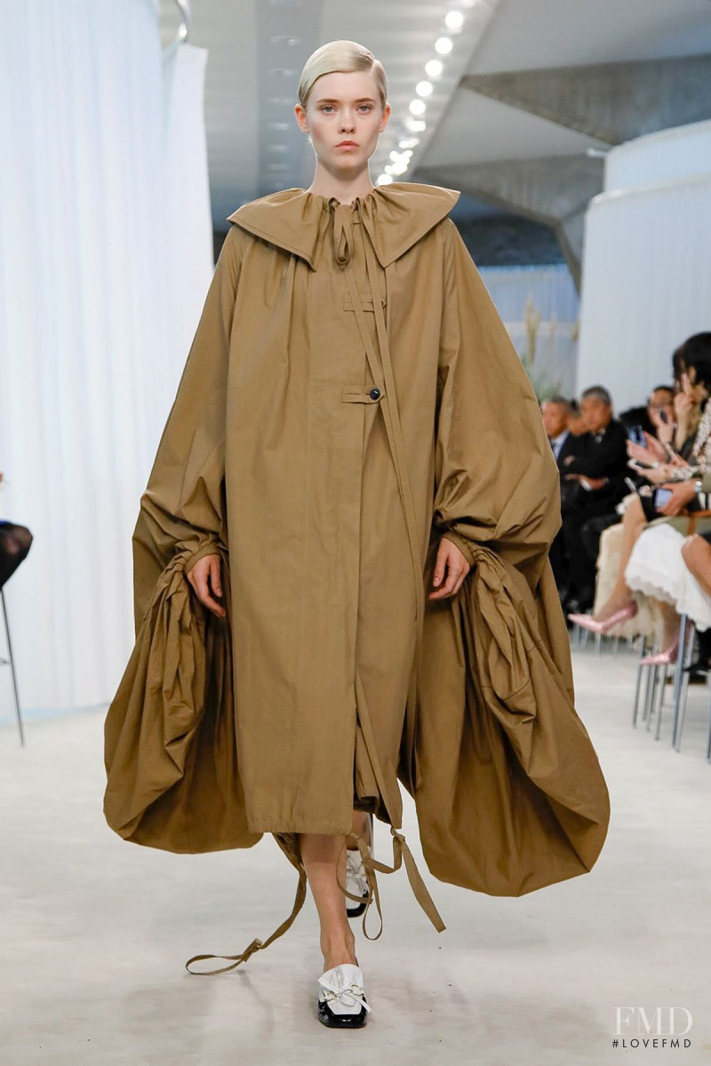 Maike Inga featured in  the Loewe fashion show for Spring/Summer 2020