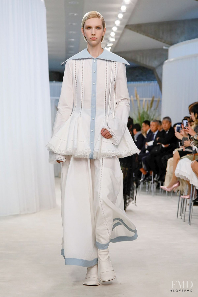 Bente Oort featured in  the Loewe fashion show for Spring/Summer 2020