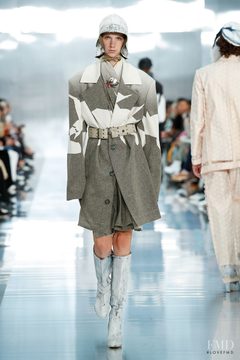 Bente Oort featured in  the Maison Martin Margiela fashion show for Spring/Summer 2020