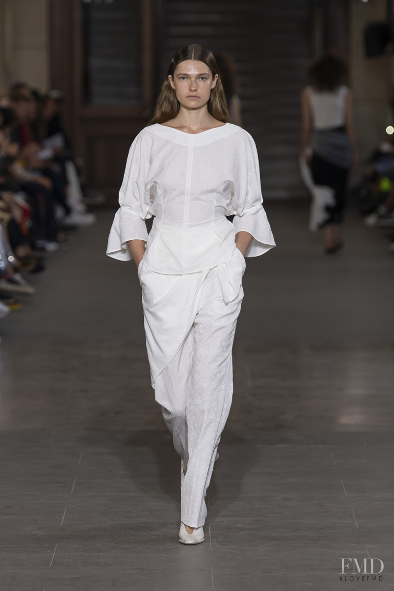 Laura Schoenmakers featured in  the Mame Kurogouchi fashion show for Spring/Summer 2020