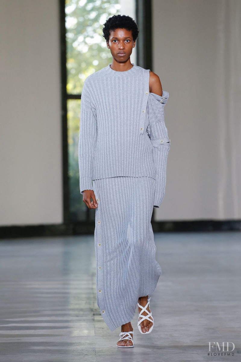 Dawei by Belle Ninon fashion show for Spring/Summer 2020