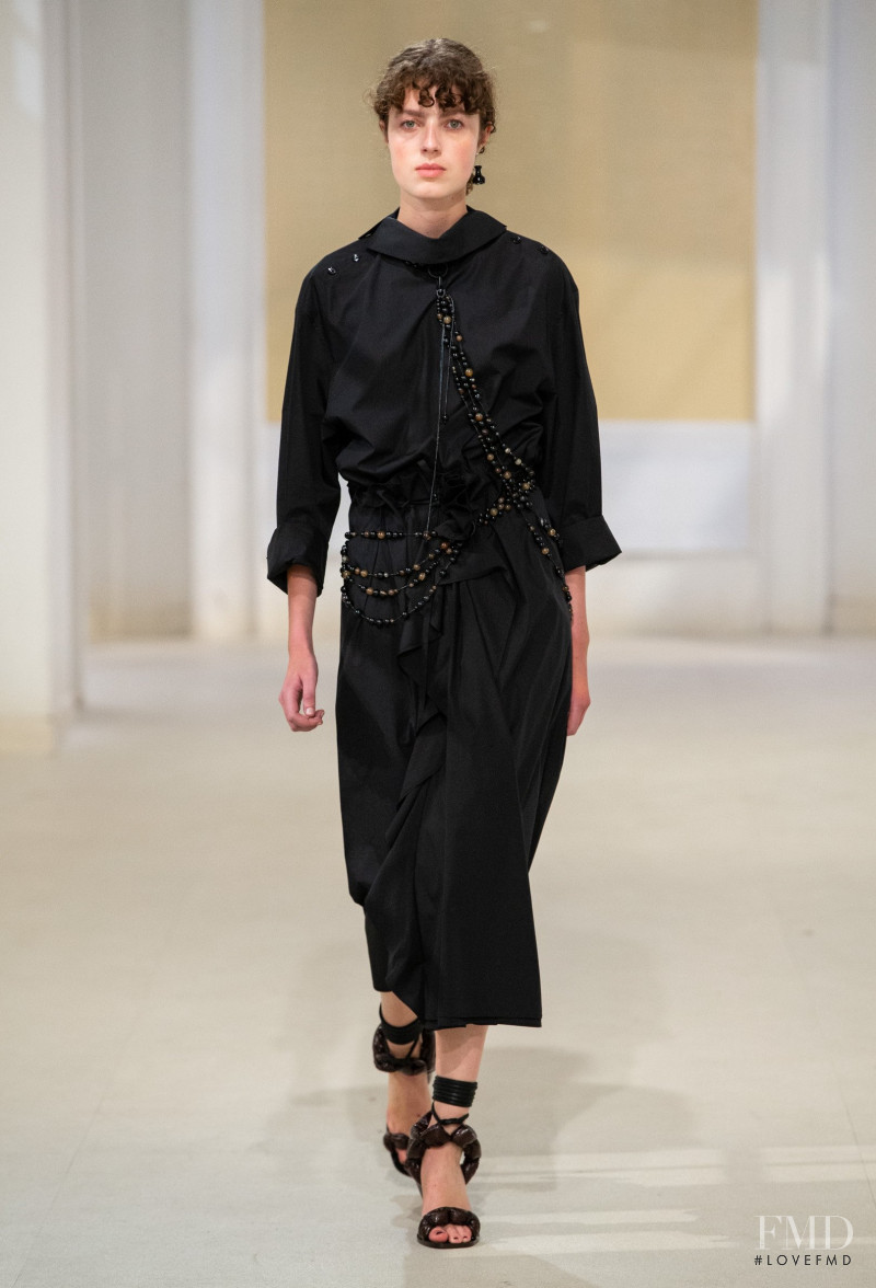 Lily Standefer featured in  the Christophe Lemaire fashion show for Spring/Summer 2020