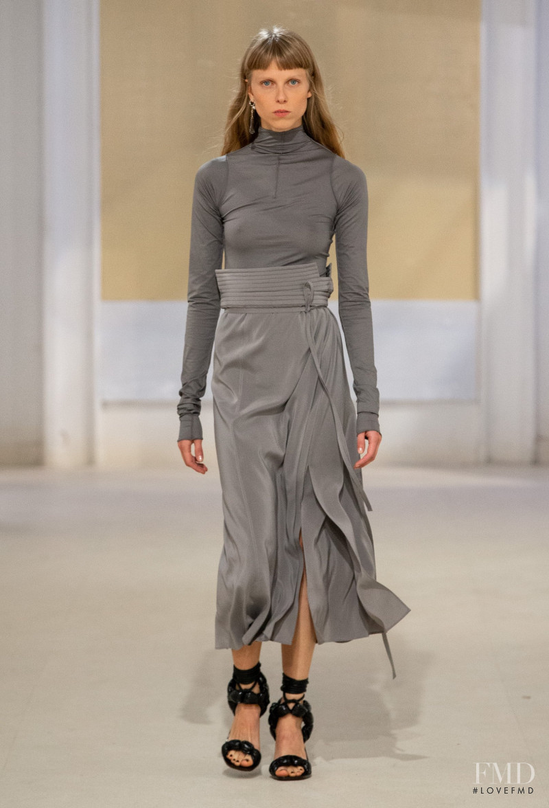 Amanda Ljunggren featured in  the Christophe Lemaire fashion show for Spring/Summer 2020