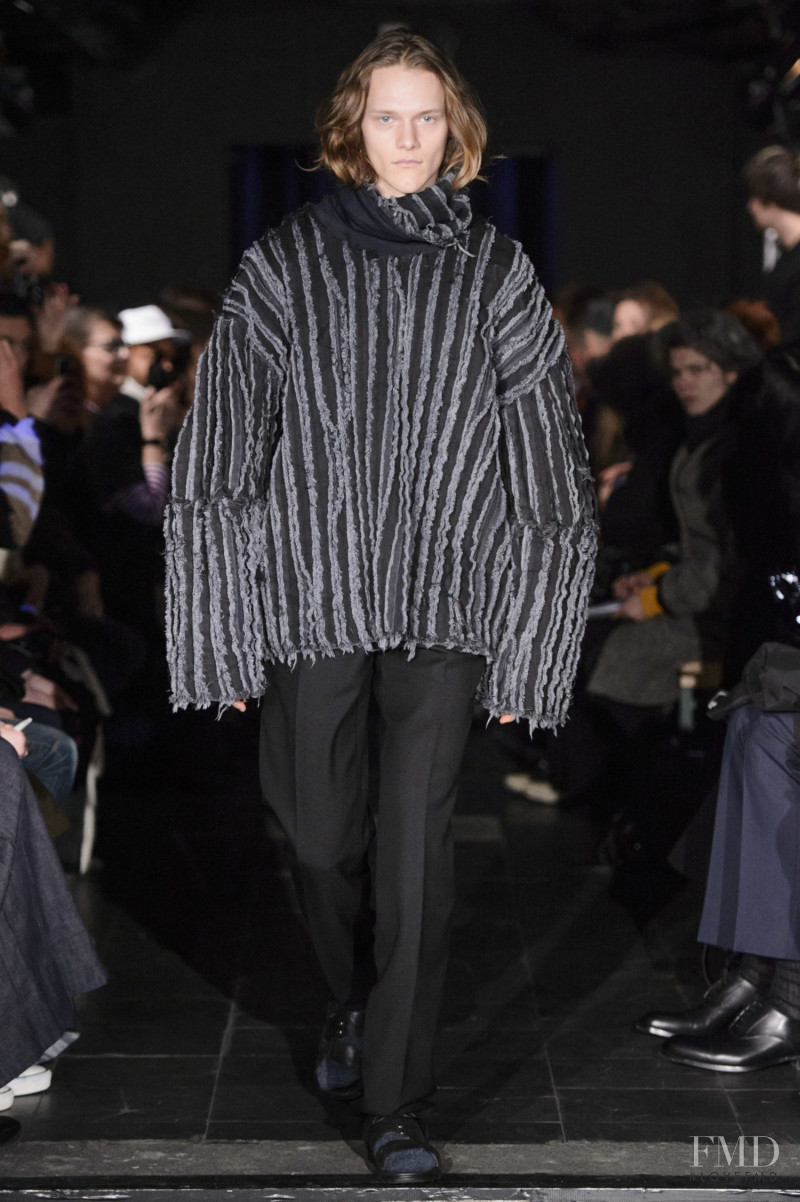 Y/Project fashion show for Autumn/Winter 2016