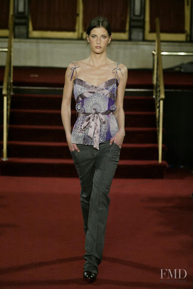 Diana Dondoe featured in  the Matthew Williamson fashion show for Autumn/Winter 2005