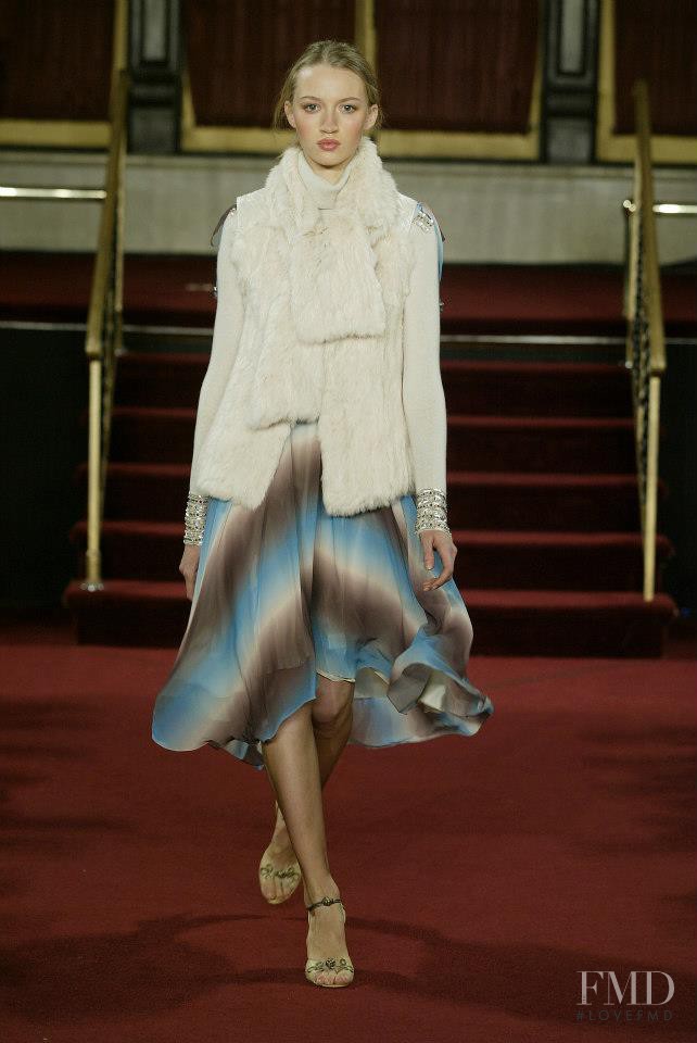 Maria Dvirnik featured in  the Matthew Williamson fashion show for Autumn/Winter 2005
