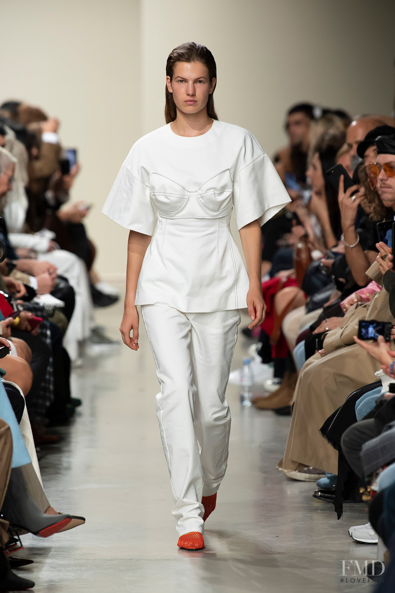 Roos Van Elk featured in  the Gauchere fashion show for Spring/Summer 2020