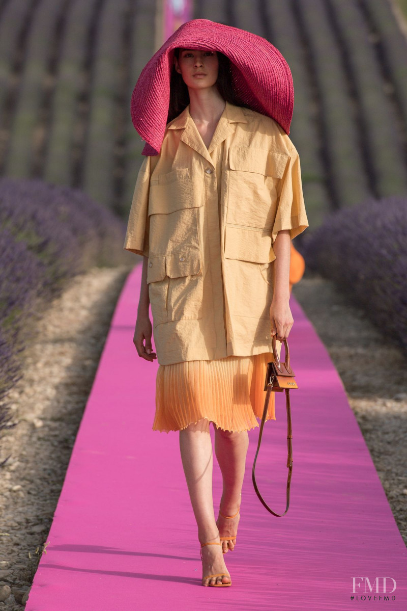 Africa Penalver featured in  the Jacquemus fashion show for Spring/Summer 2020