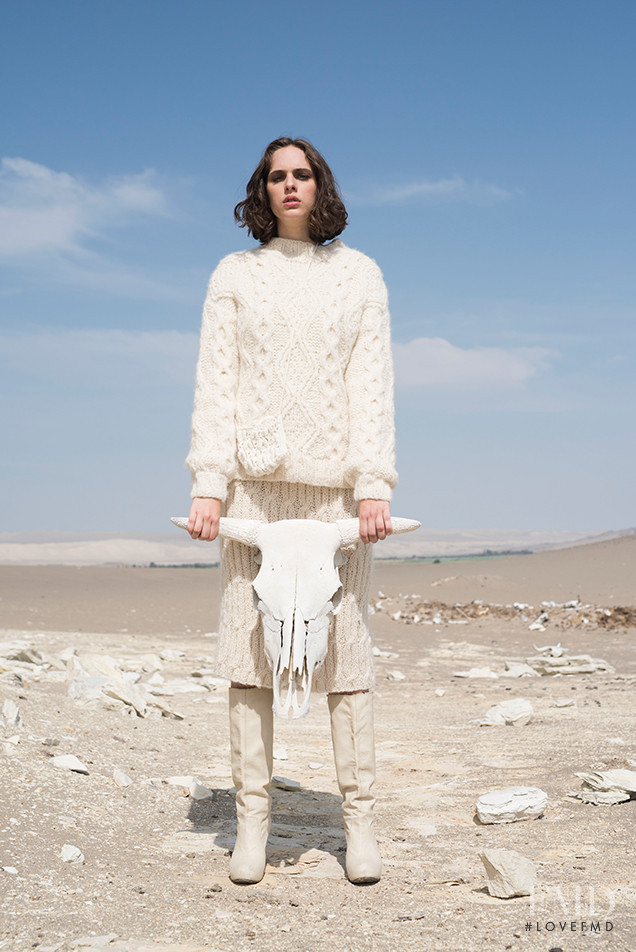 Ayni advertisement for Autumn/Winter 2018