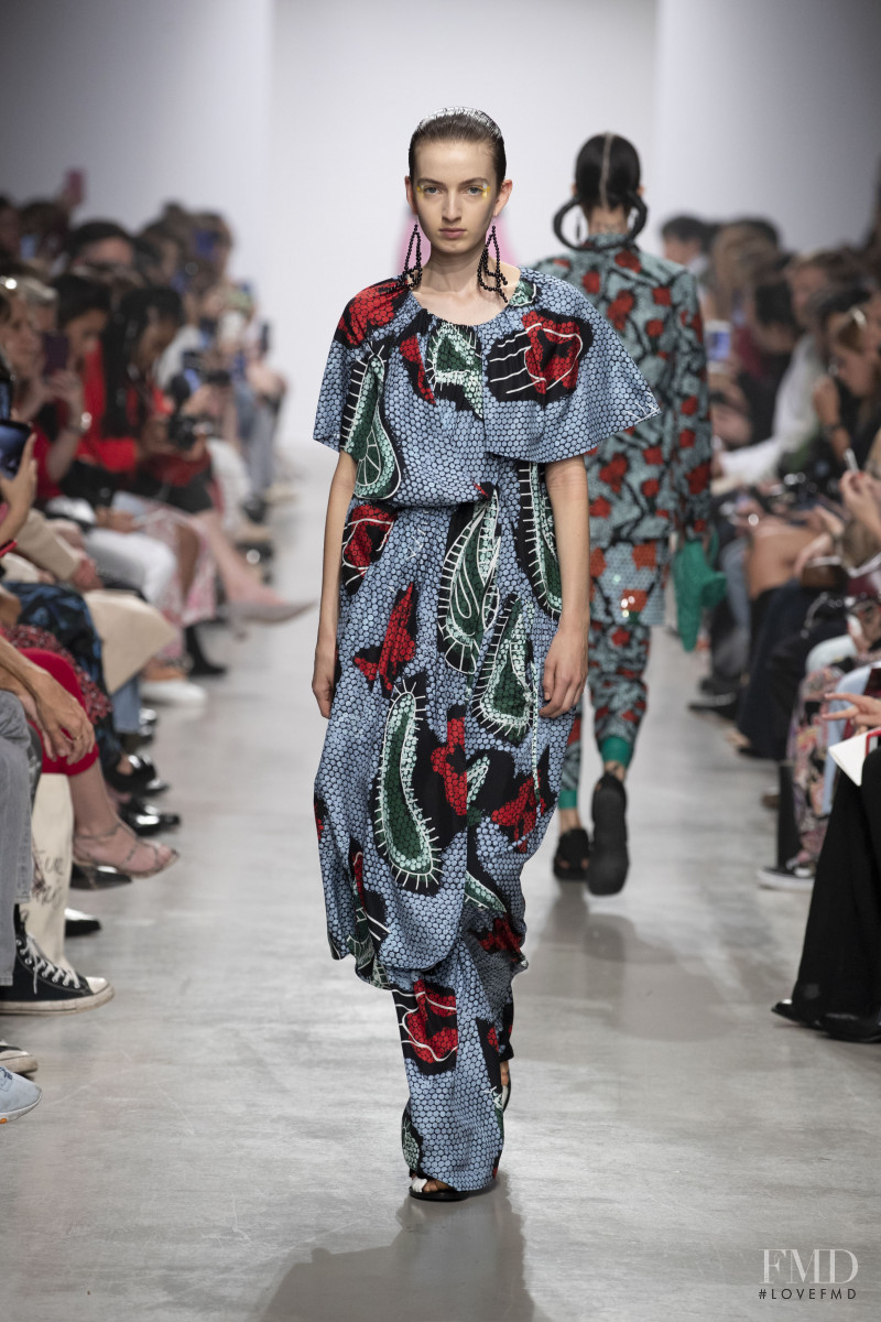 Maisie Dunlop featured in  the Christian Wijnants fashion show for Spring/Summer 2020