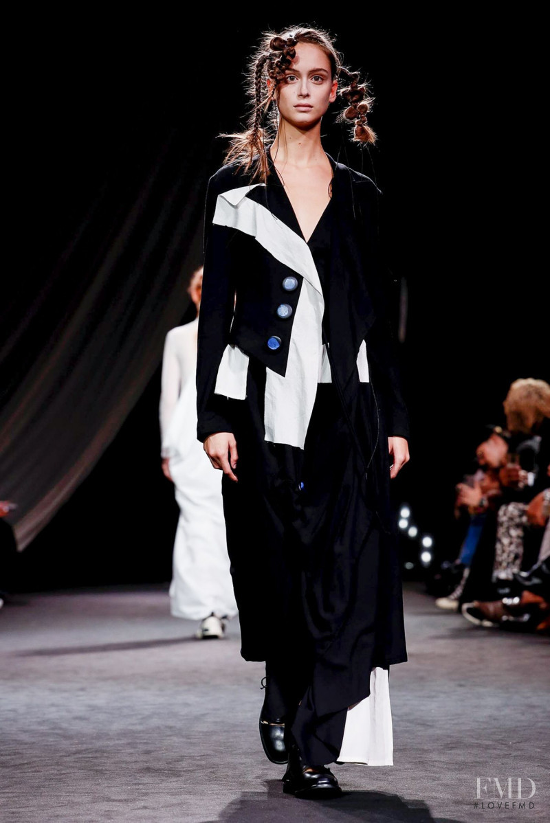 Yohji Yamamoto fashion show for Spring/Summer 2020