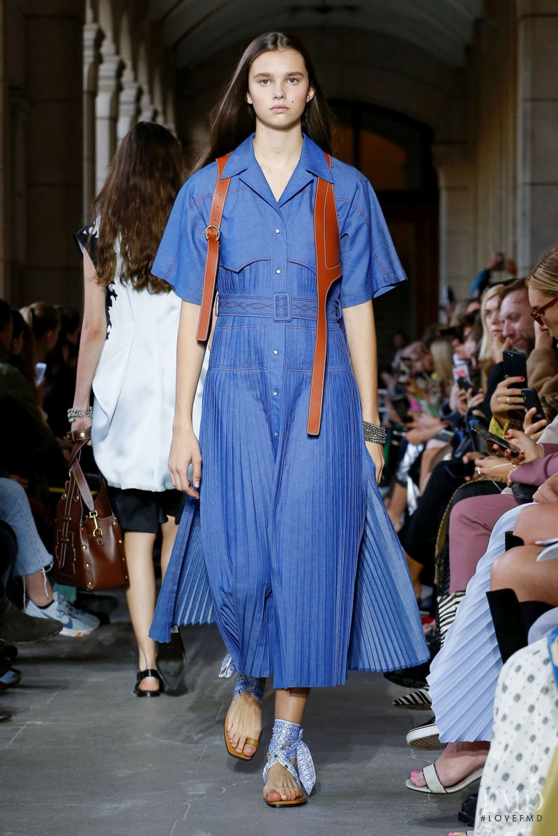 Eloise Cloes featured in  the Cedric Charlier fashion show for Spring/Summer 2020