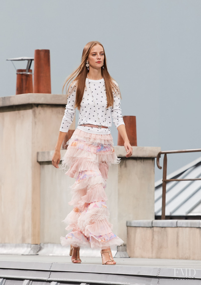 Ine Neefs featured in  the Chanel fashion show for Spring/Summer 2020