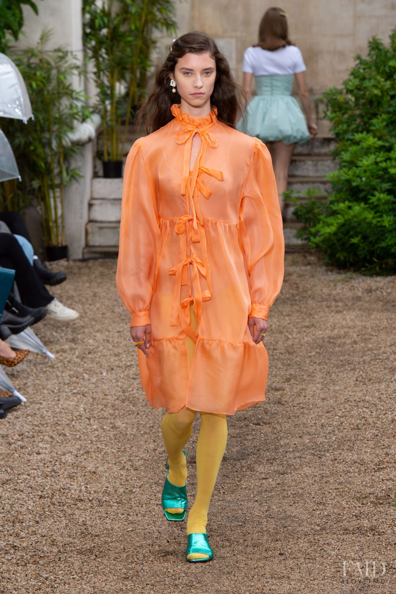 Sophie Martynova featured in  the Paul et Joe fashion show for Spring/Summer 2020