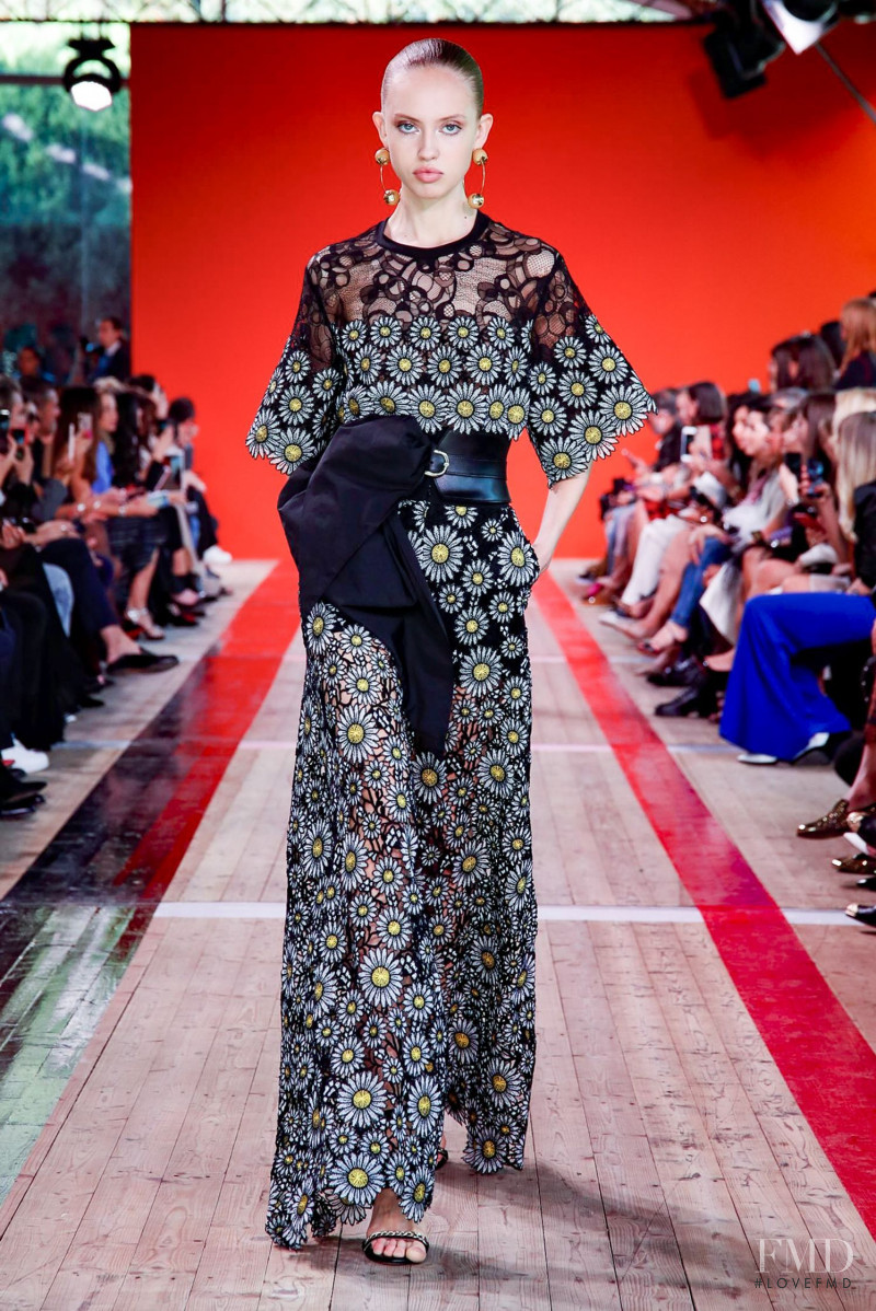 Lulu Reynolds featured in  the Elie Saab fashion show for Spring/Summer 2020