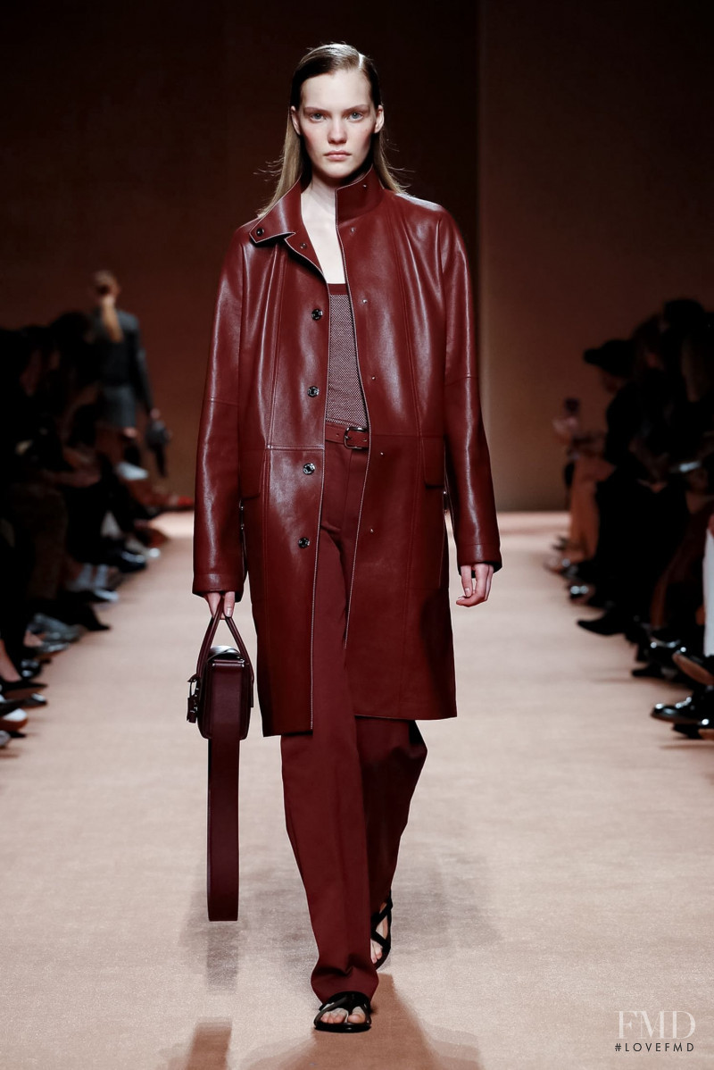 Penelope Ternes featured in  the Hermès fashion show for Spring/Summer 2020