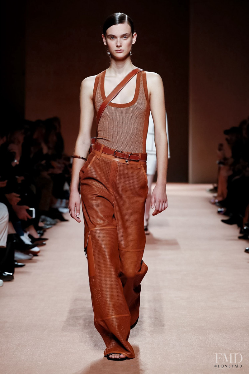 Sara Dijkink featured in  the Hermès fashion show for Spring/Summer 2020