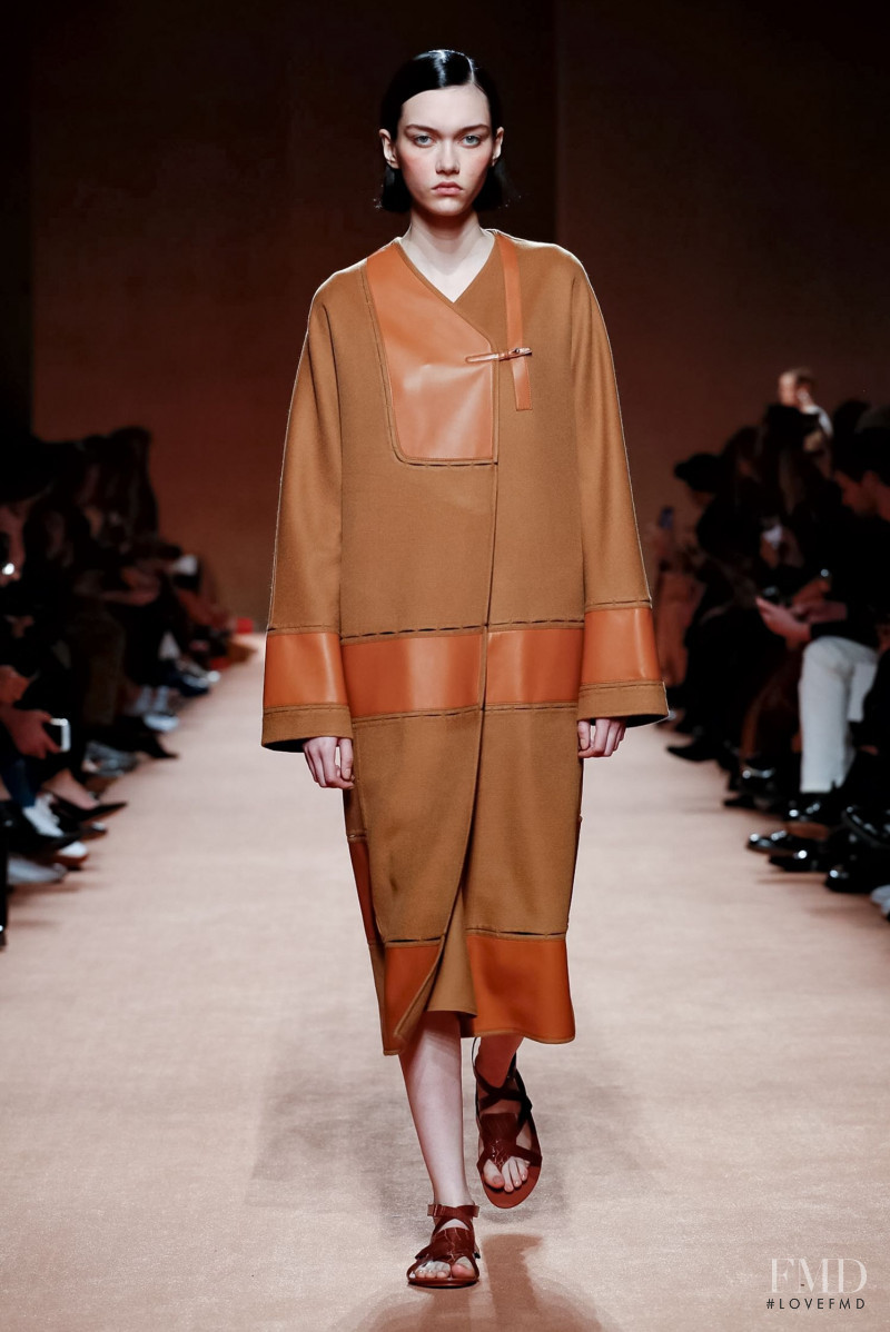 Sofia Steinberg featured in  the Hermès fashion show for Spring/Summer 2020