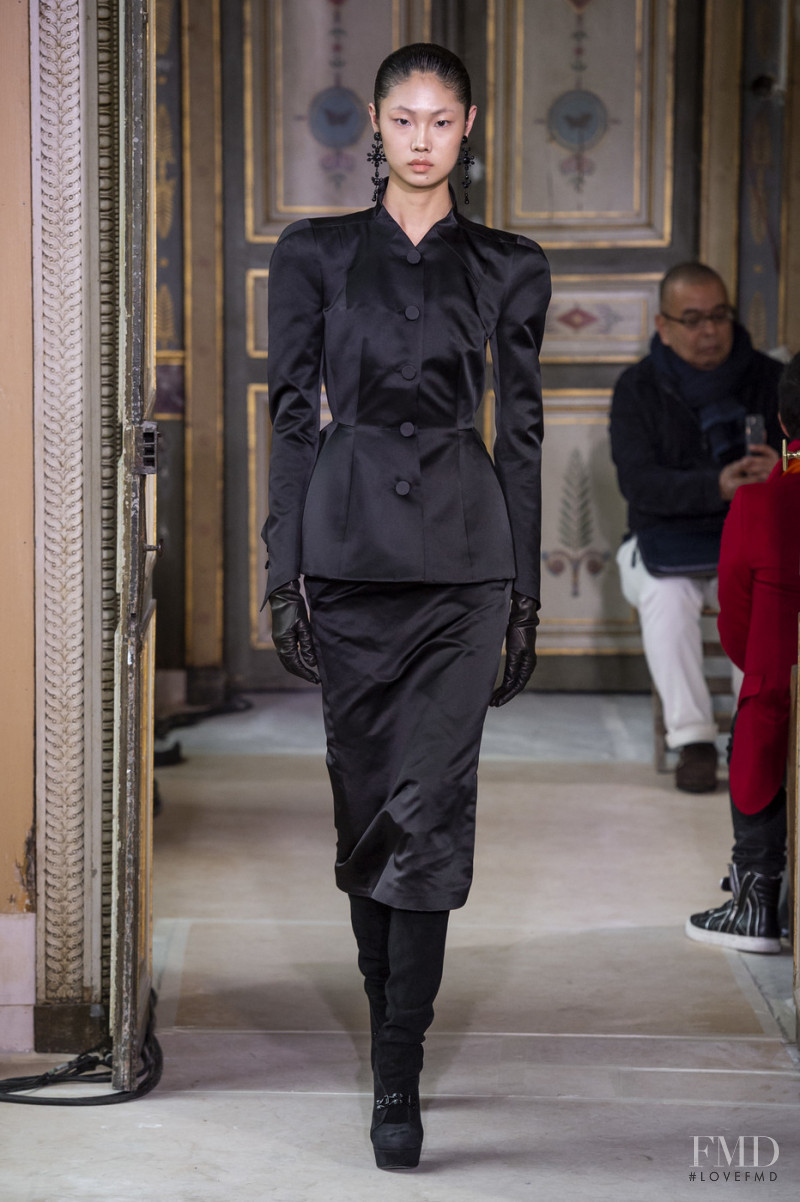 Olivier Theyskens fashion show for Autumn/Winter 2019