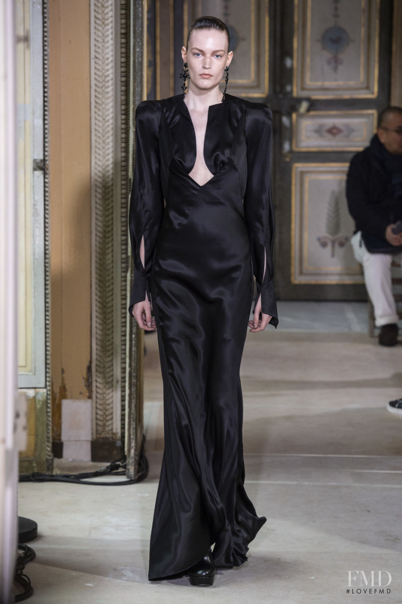 Olivier Theyskens fashion show for Autumn/Winter 2019