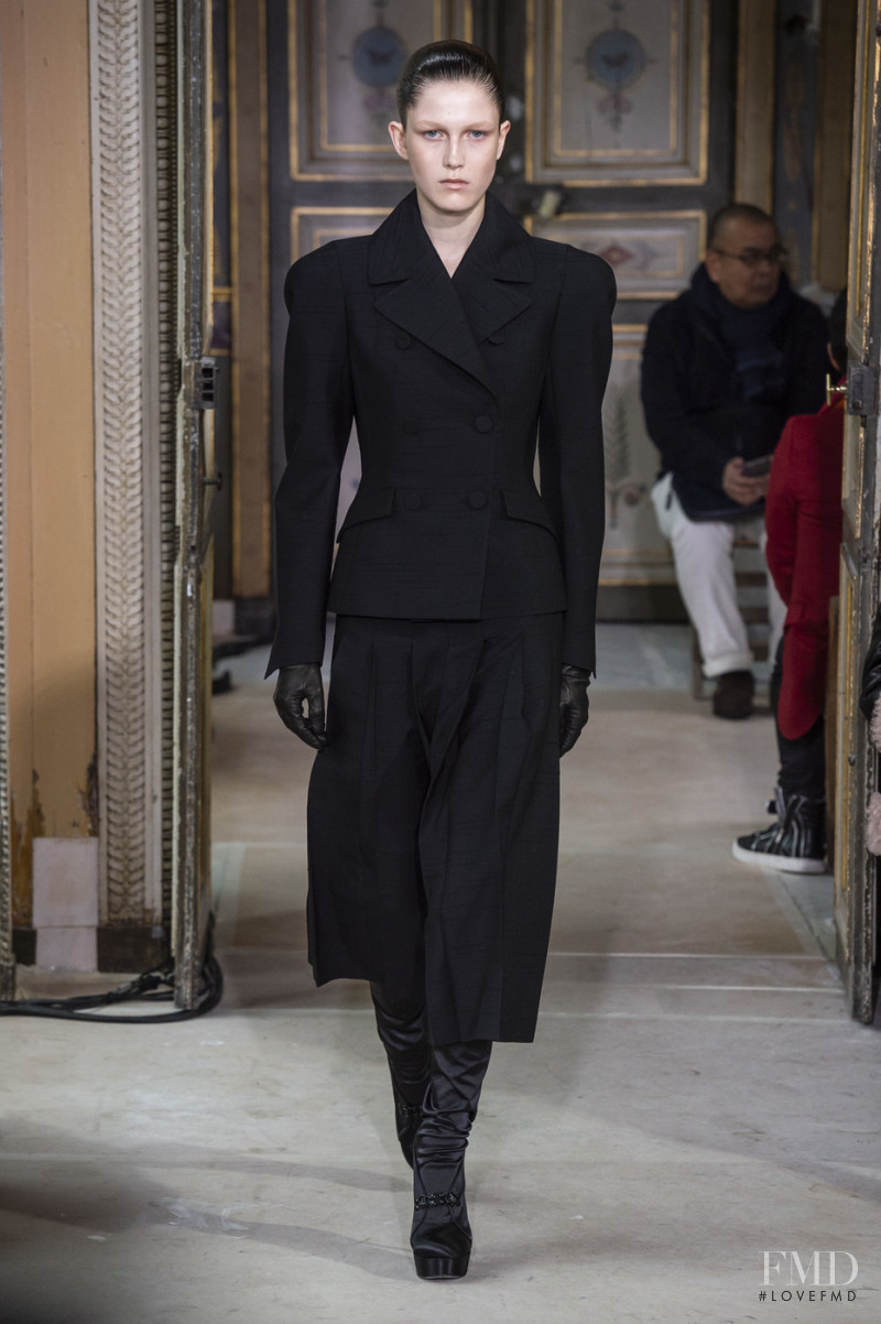 Olivier Theyskens fashion show for Autumn/Winter 2019