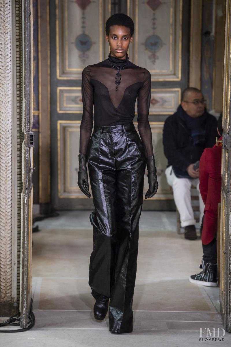 Olivier Theyskens fashion show for Autumn/Winter 2019