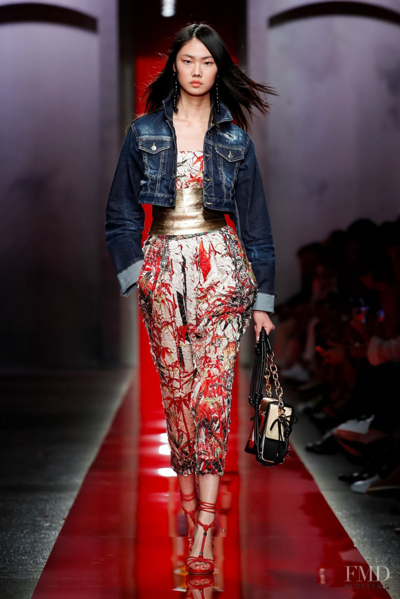 Sijia Kang featured in  the DSquared2 fashion show for Spring/Summer 2020