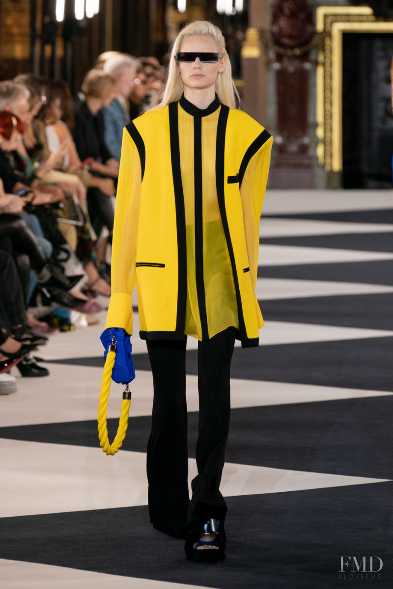 Elizabeth Thompson featured in  the Balmain fashion show for Spring/Summer 2020