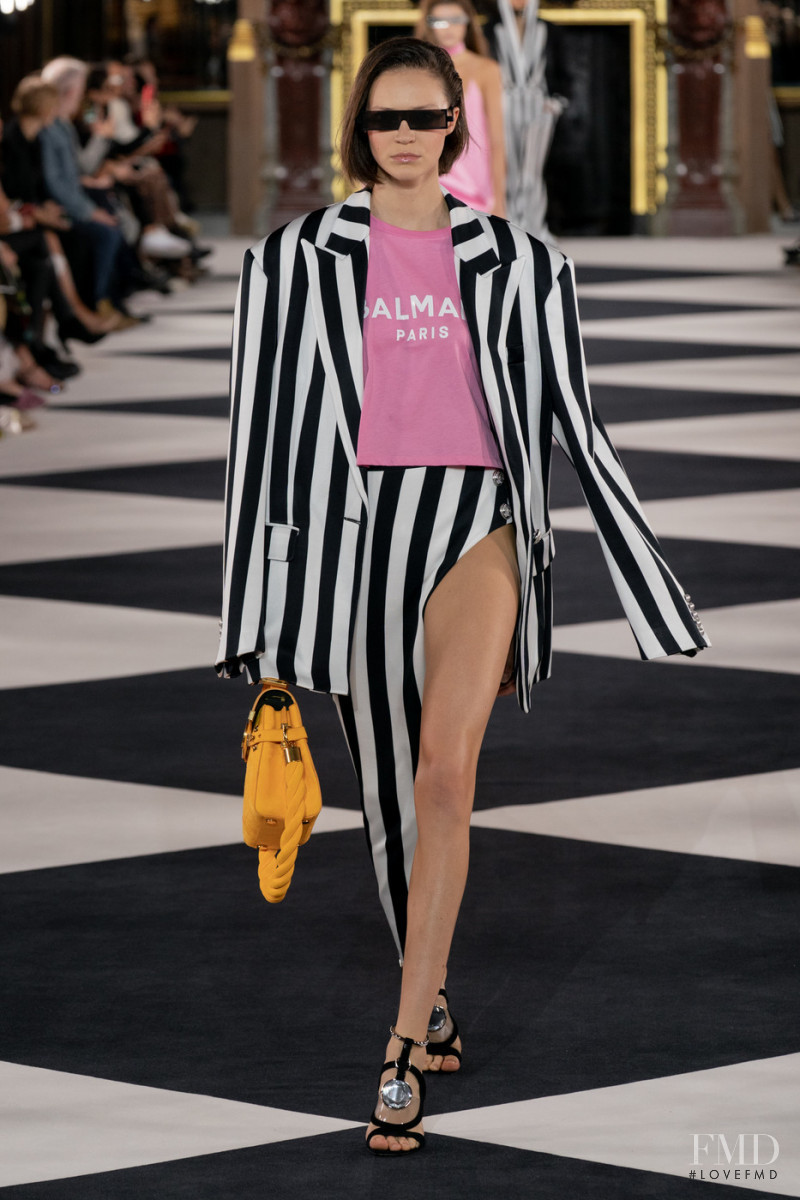 Anniek Verfaille featured in  the Balmain fashion show for Spring/Summer 2020