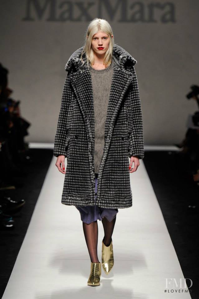 Devon Windsor featured in  the Max Mara fashion show for Autumn/Winter 2014