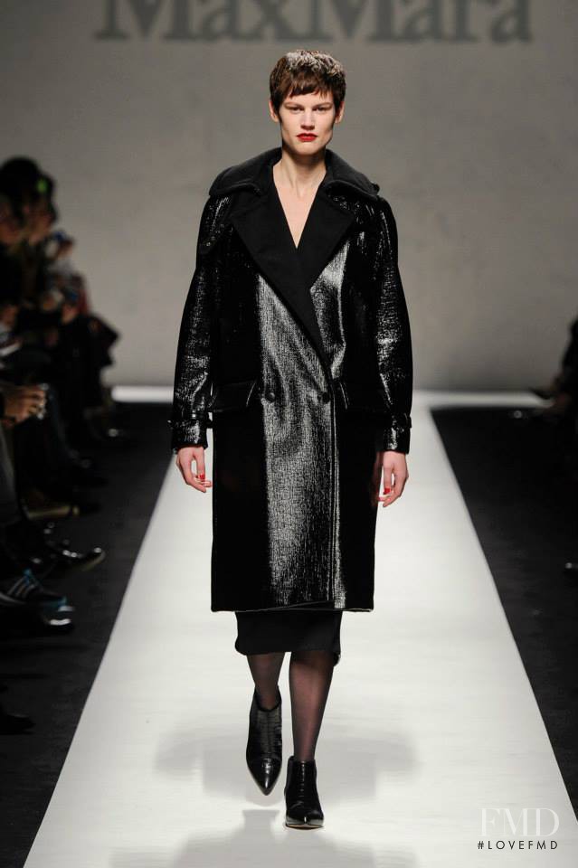 Saskia de Brauw featured in  the Max Mara fashion show for Autumn/Winter 2014