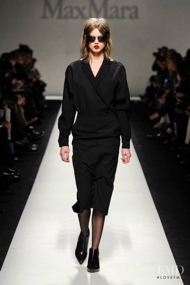 Lindsey Wixson featured in  the Max Mara fashion show for Autumn/Winter 2014