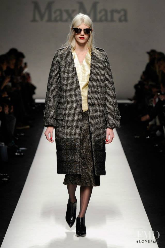 Devon Windsor featured in  the Max Mara fashion show for Autumn/Winter 2014