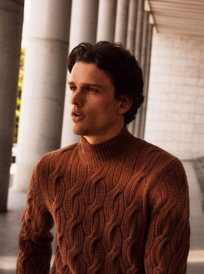 Massimo Dutti advertisement for Autumn/Winter 2019