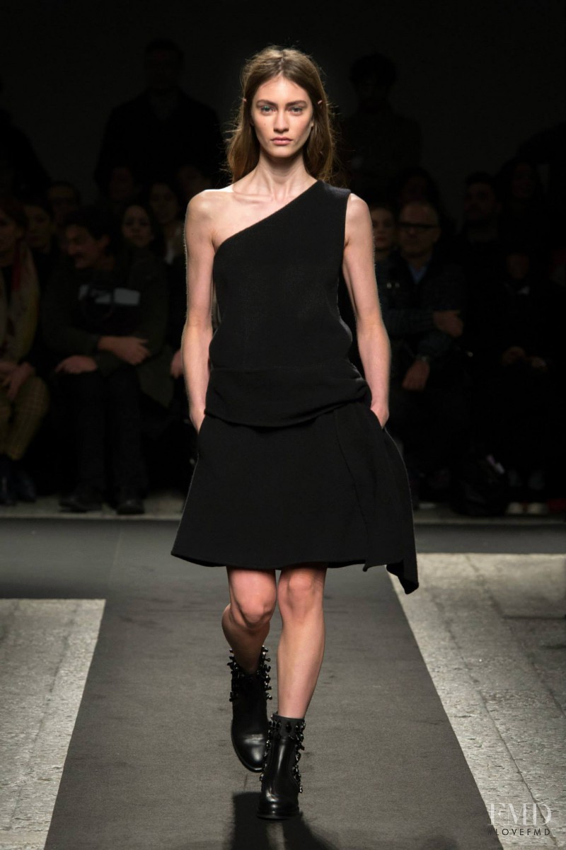 Marine Deleeuw featured in  the N° 21 fashion show for Autumn/Winter 2014