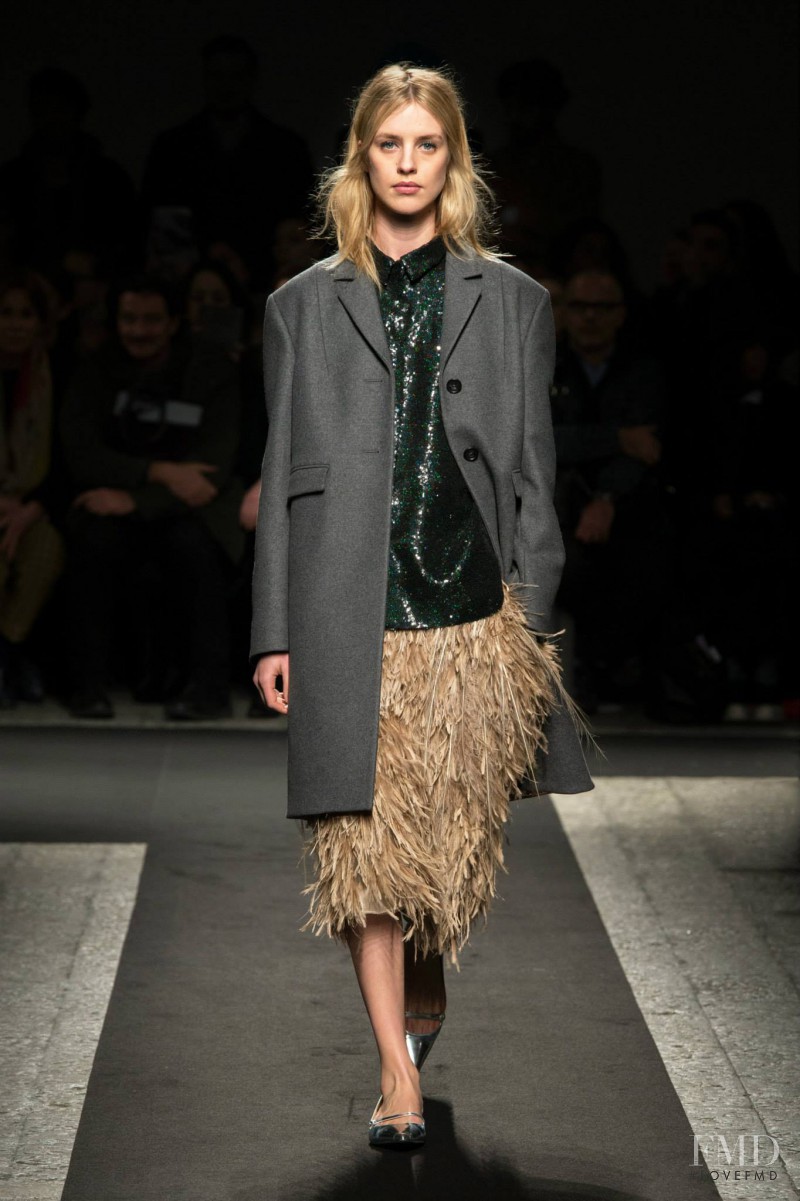 Julia Frauche featured in  the N° 21 fashion show for Autumn/Winter 2014