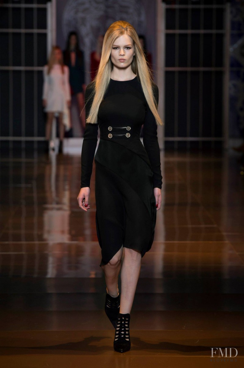 Anna Ewers featured in  the Versace fashion show for Autumn/Winter 2014