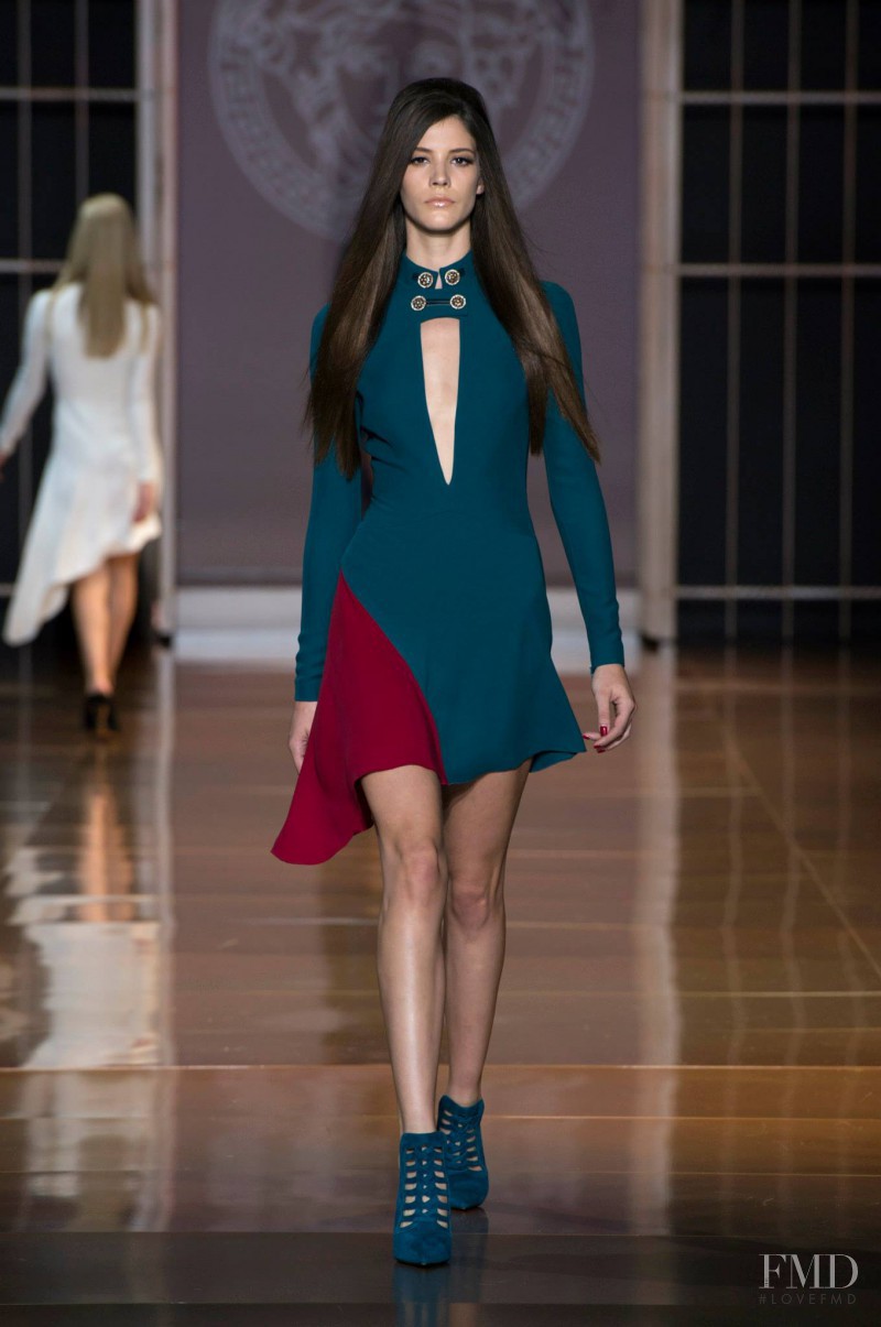 Carla Ciffoni featured in  the Versace fashion show for Autumn/Winter 2014