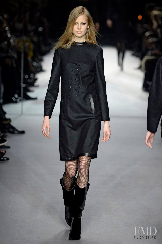 Elisabeth Erm featured in  the Tom Ford fashion show for Autumn/Winter 2014