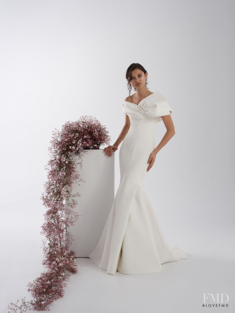 Rachel Gilbert Bridal Collection lookbook for Spring/Summer 2019