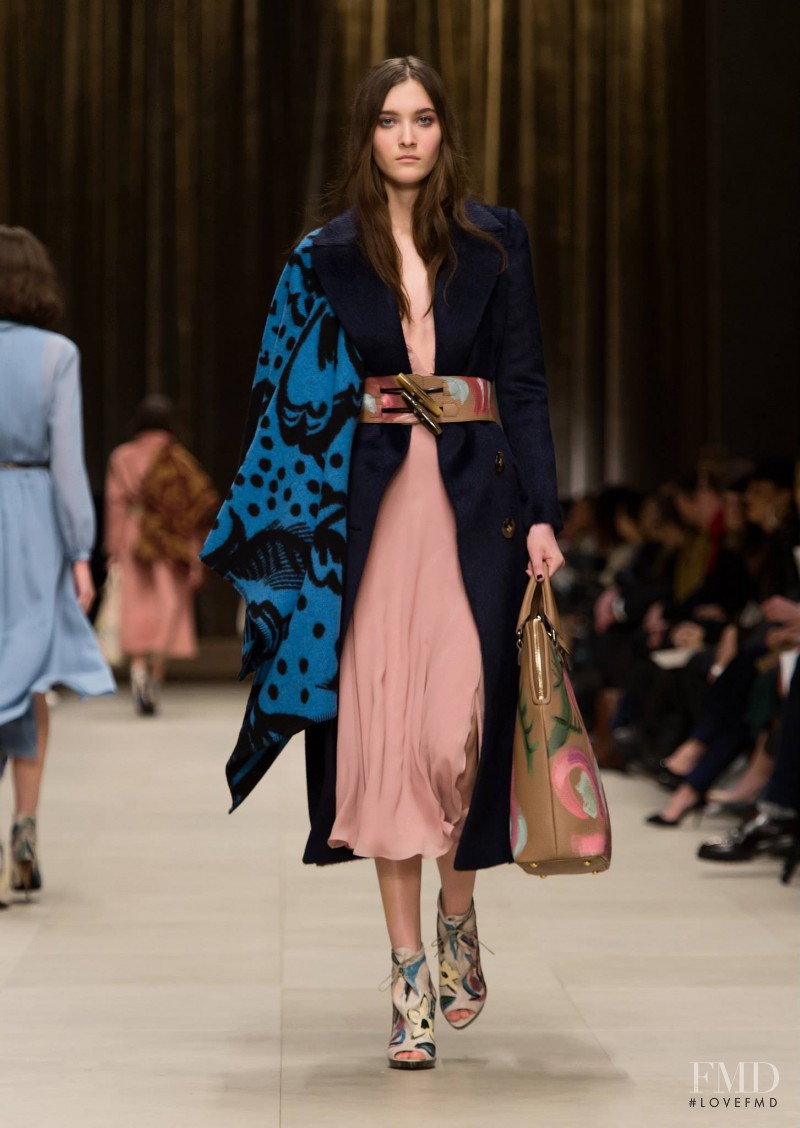 Emma Waldo featured in  the Burberry Prorsum fashion show for Autumn/Winter 2014