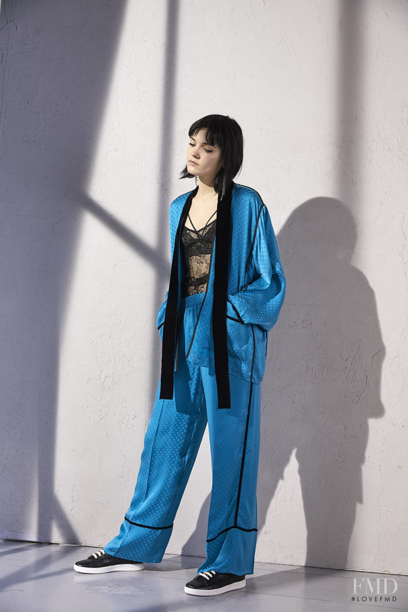 8PM lookbook for Resort 2018