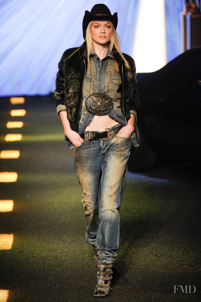 Lindsay Ellingson featured in  the Philipp Plein fashion show for Autumn/Winter 2014